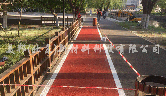 美邦瀝路力，打造高質(zhì)量水性彩色路面材料