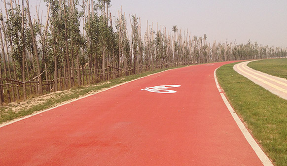 新型高耐磨彩色防滑路面落地灃河景觀項(xiàng)目